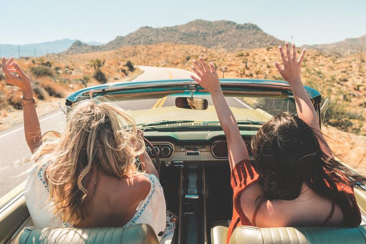 7 Acessórios Essenciais para a Mala de Viagem da It-Girl